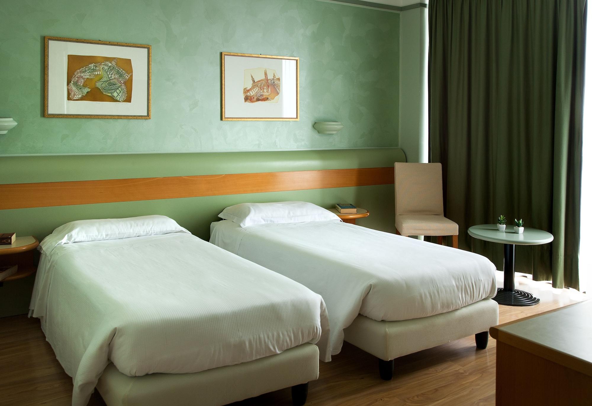 Best Western Hotel Leonardo Da Vinci إيربا المظهر الخارجي الصورة