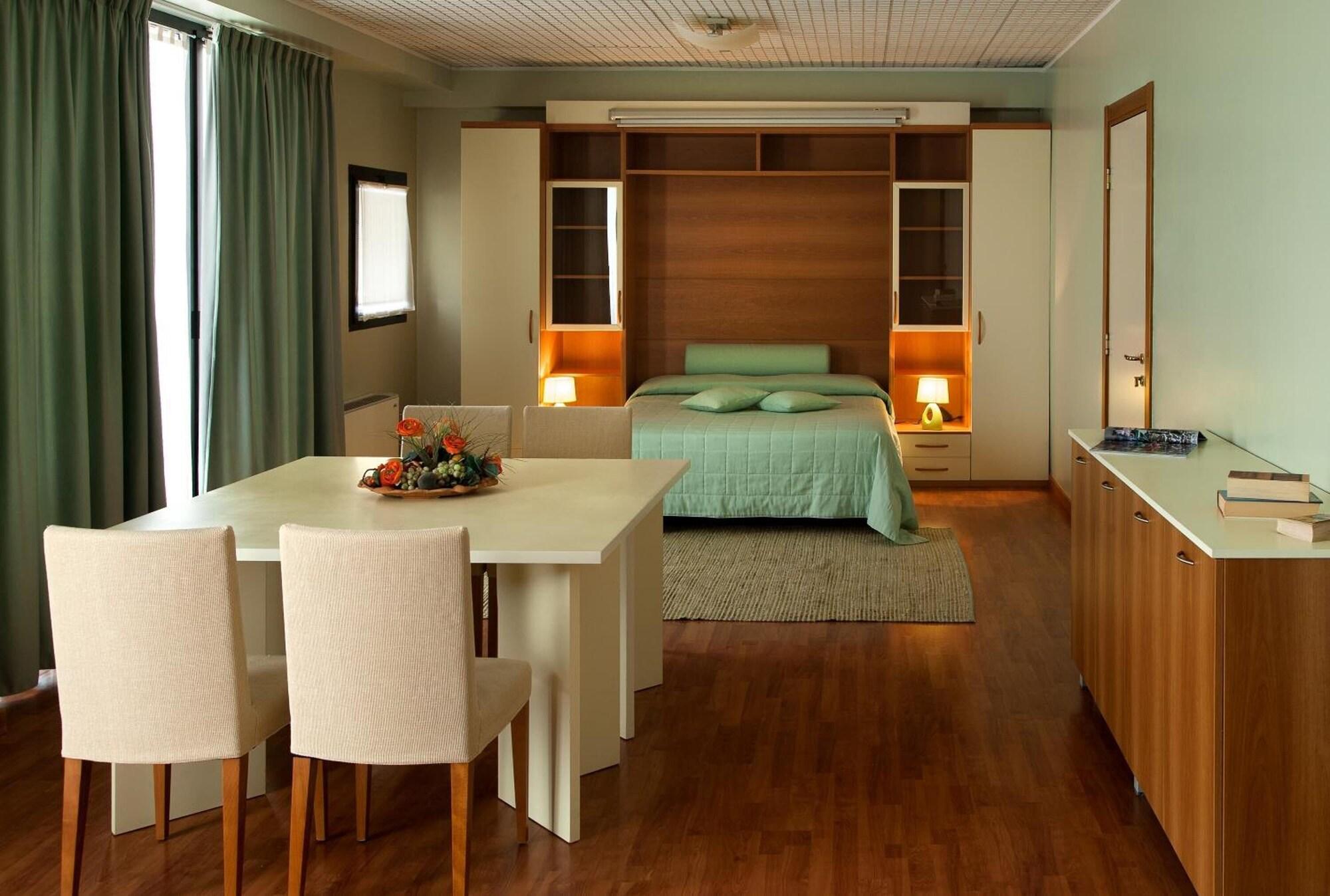 Best Western Hotel Leonardo Da Vinci إيربا المظهر الخارجي الصورة