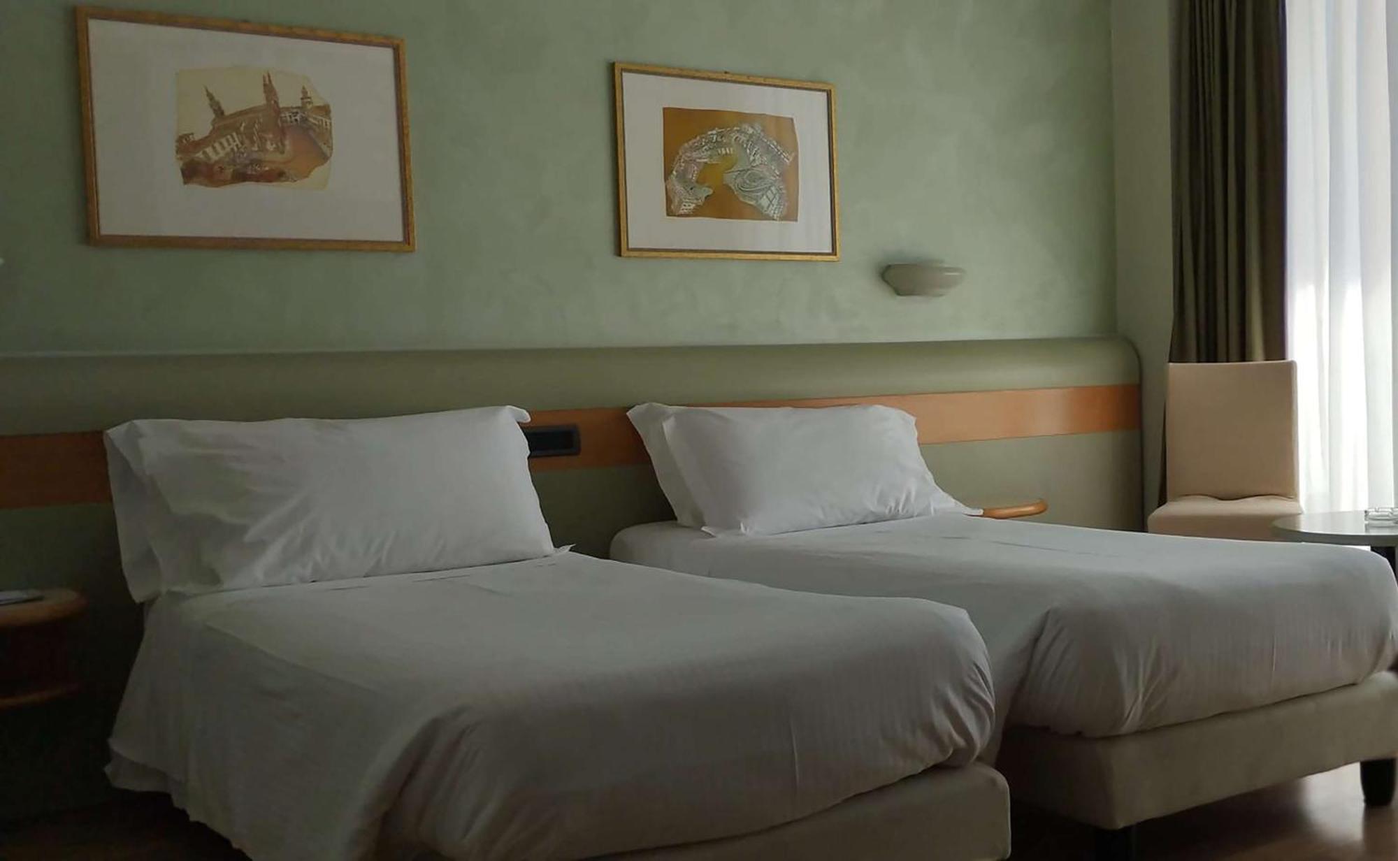 Best Western Hotel Leonardo Da Vinci إيربا المظهر الخارجي الصورة