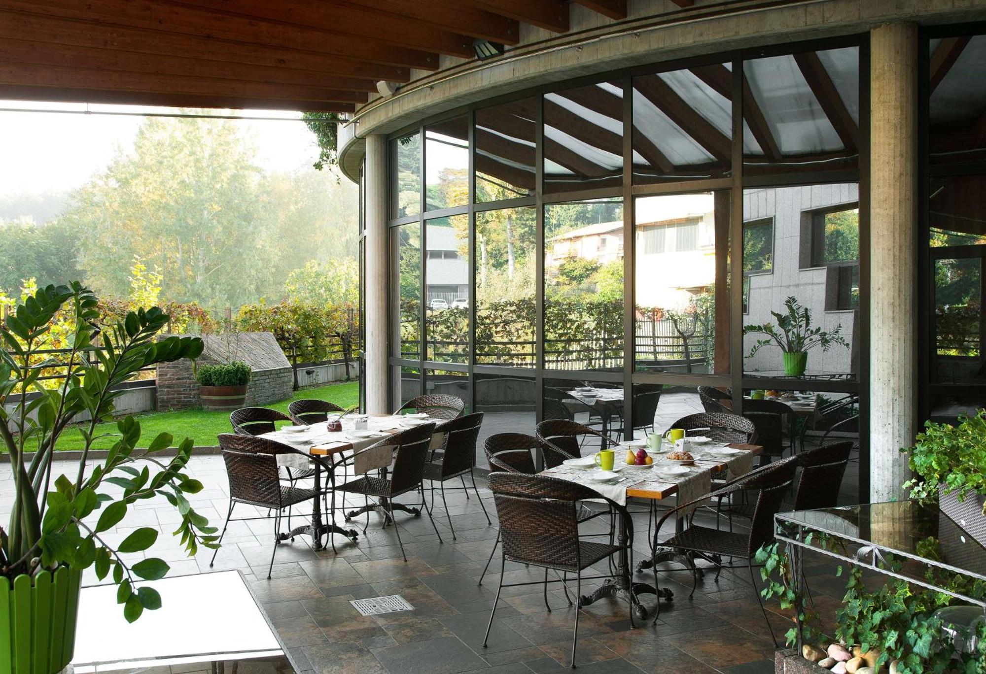 Best Western Hotel Leonardo Da Vinci إيربا المظهر الخارجي الصورة