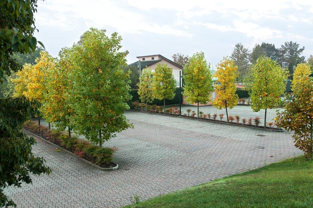 Best Western Hotel Leonardo Da Vinci إيربا المظهر الخارجي الصورة